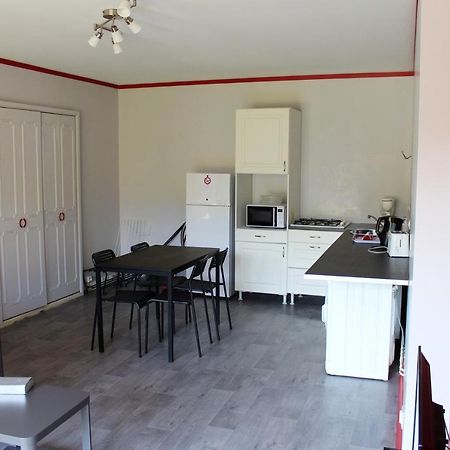 Maison d'une chambre avec piscine partagee jardin clos et wifi a Saint Patrice Extérieur photo