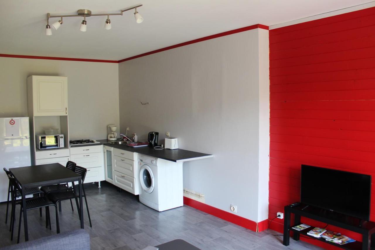 Maison d'une chambre avec piscine partagee jardin clos et wifi a Saint Patrice Extérieur photo
