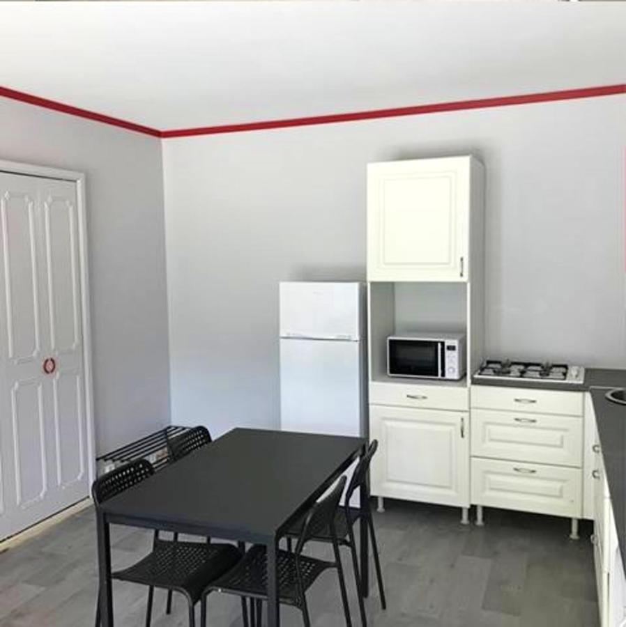 Maison d'une chambre avec piscine partagee jardin clos et wifi a Saint Patrice Extérieur photo