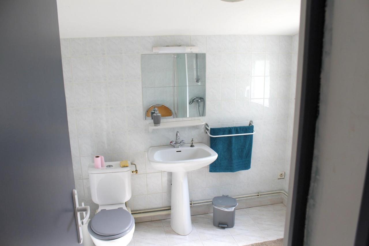 Maison d'une chambre avec piscine partagee jardin clos et wifi a Saint Patrice Extérieur photo