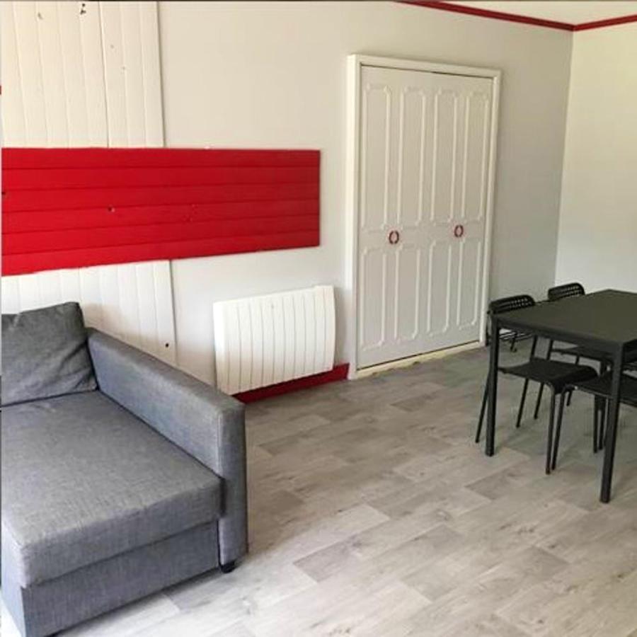 Maison d'une chambre avec piscine partagee jardin clos et wifi a Saint Patrice Extérieur photo